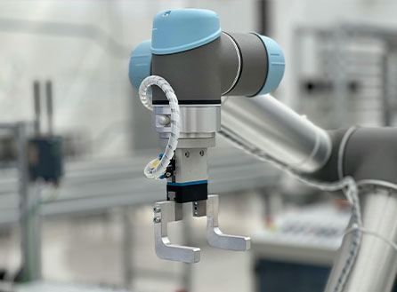 Deeply cultivating the field of hollow blow molding, Haipu Plastic builds trust with quality